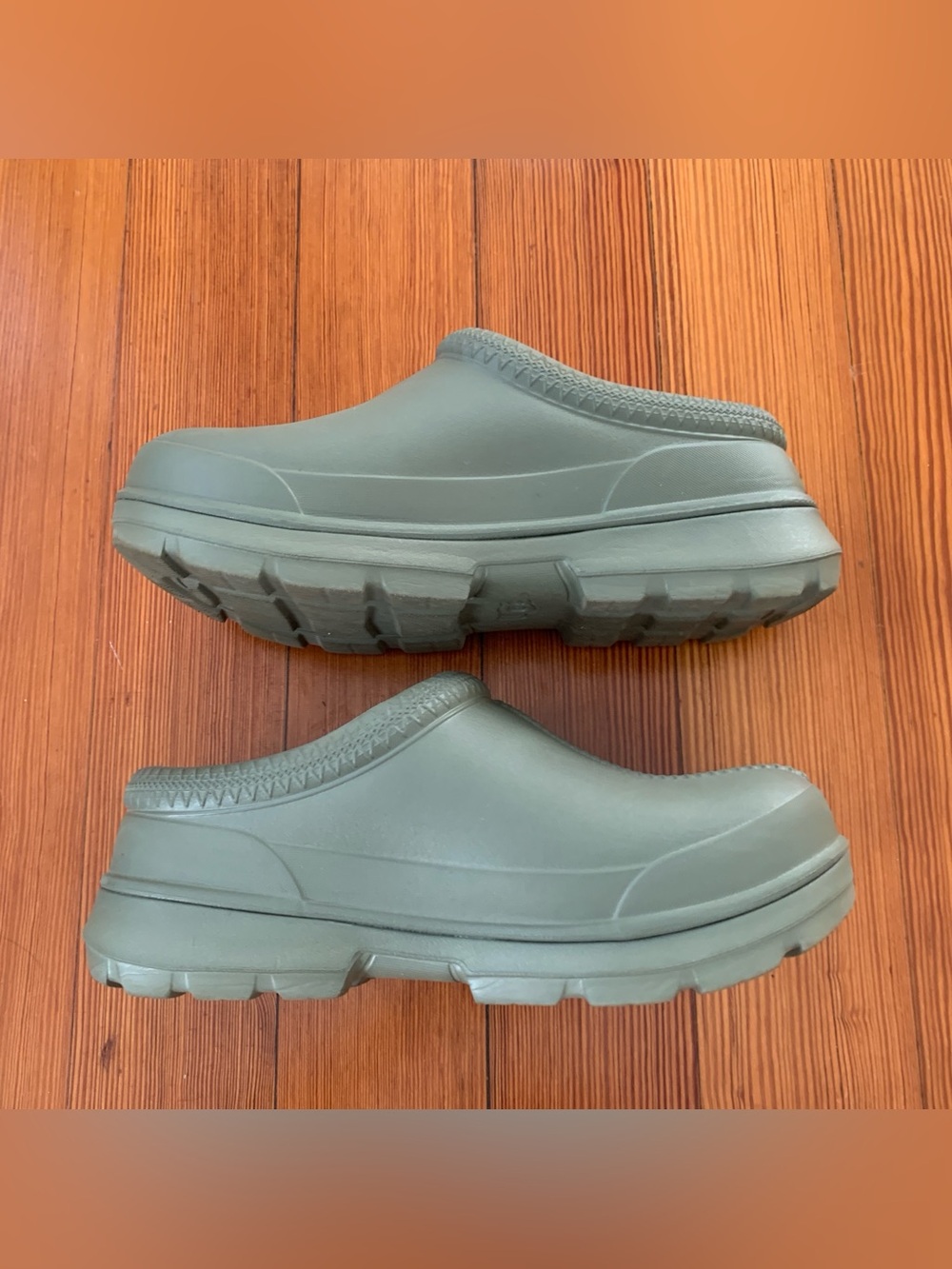 UGG Tasman X Women's Green US 7 Waterproof Rubber Clogs w/ Removable Sock - Picture 7 of 12